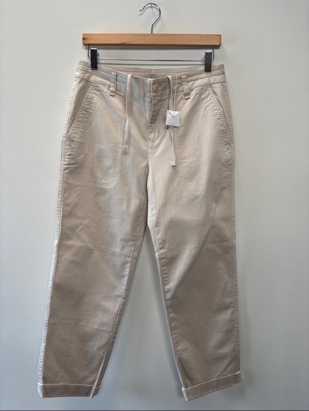 Vince Cropped Drawstring Trousers in Light Beige